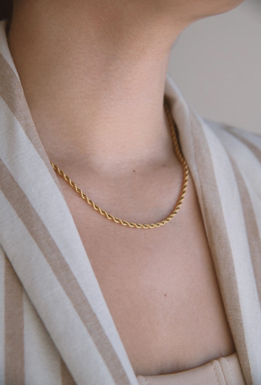 Thin Twist Gold Necklace